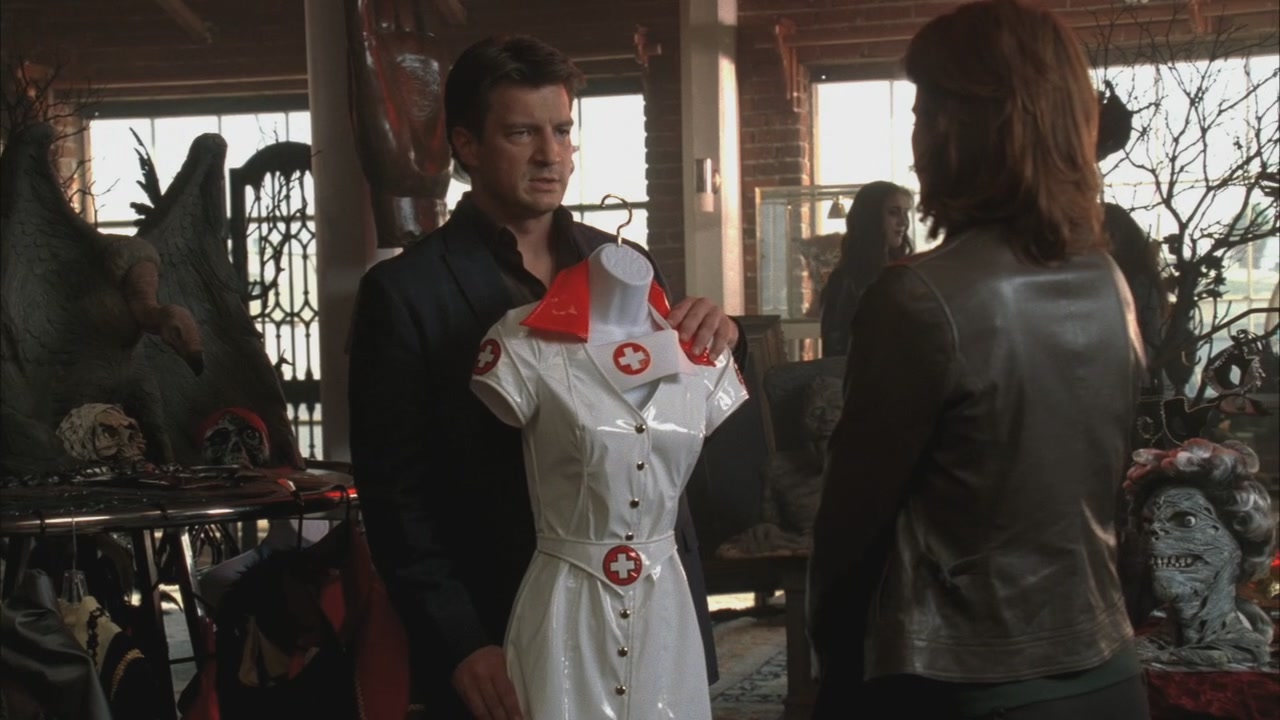 Castle tries to get Beckett ready for Halloween.